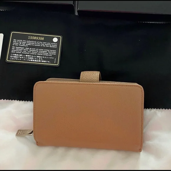 Chanel L-zip CC Leather Pocket Wallet Dark Beige NWT - Picture 14 of 16